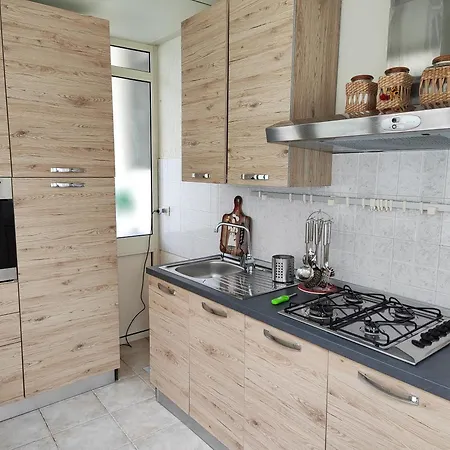 Domusthalassa Apartman *